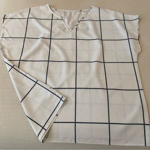 Short Sleeved Blouse !! Bundle Discount: Buy 3+ items and get 30% off !!